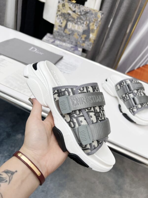 Christian Dior Women's D-Wander Slide Grey For Women CD KCQ351OBY_S33G