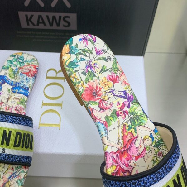 Christian Dior Women's Dway Slide White Multicolor For Women CD KCQ209CSE_S43L