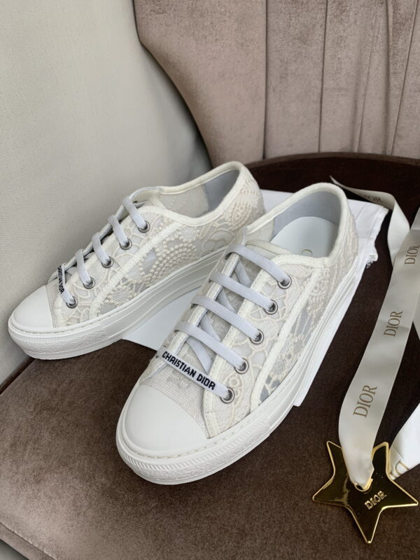 Christian Dior Women's Walk'n'Dior Sneaker White For Women CD KCK353MCM_S03W