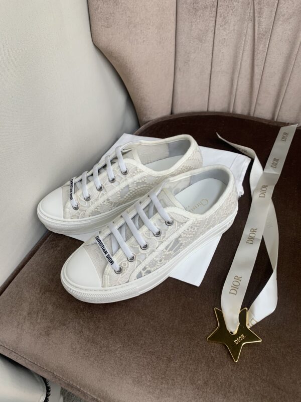 Christian Dior Women's Walk'n'Dior Sneaker White For Women CD KCK353MCM_S03W