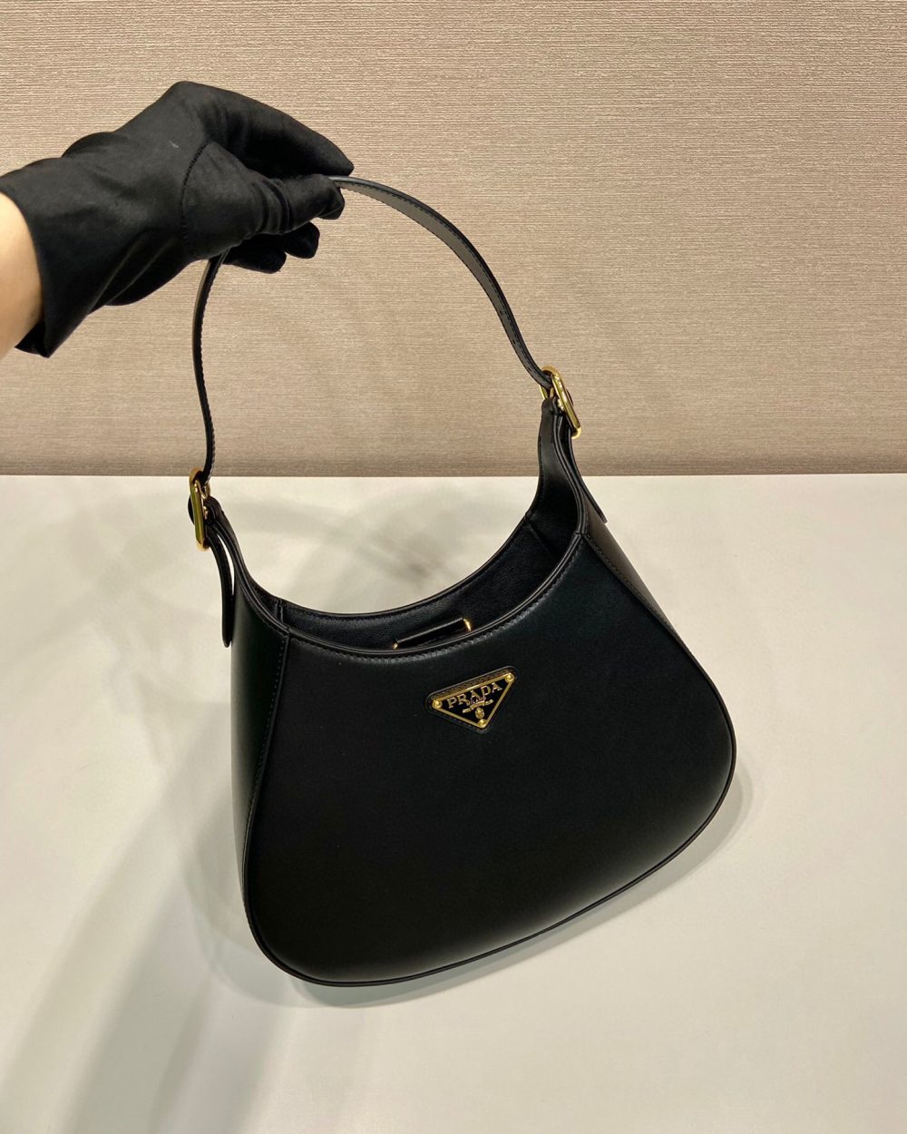 Cleo Brushed Shoulder Bag In Black For Women10.6 in / 27 cm