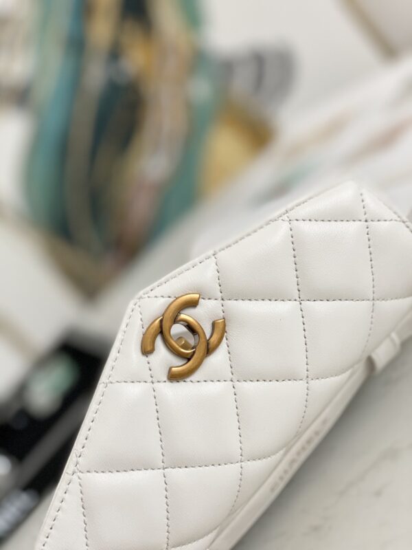 CO-CO Chanel Belt Bag 18cm