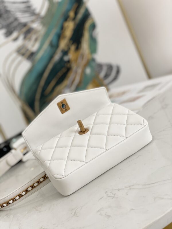 CO-CO Chanel Belt Bag 18cm