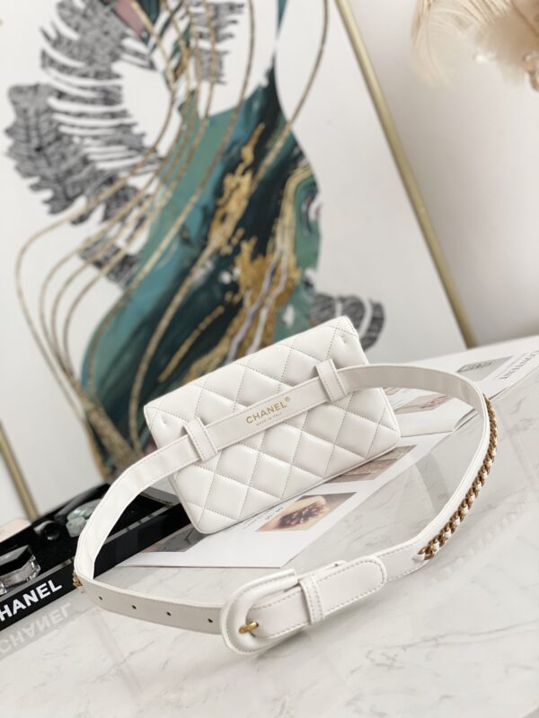 CO-CO Chanel Belt Bag 18cm