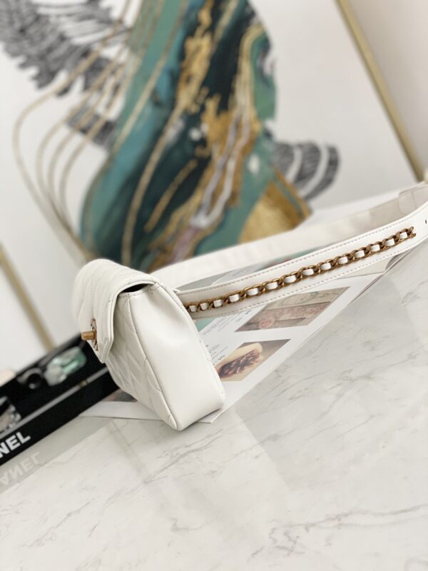 CO-CO Chanel Belt Bag 18cm