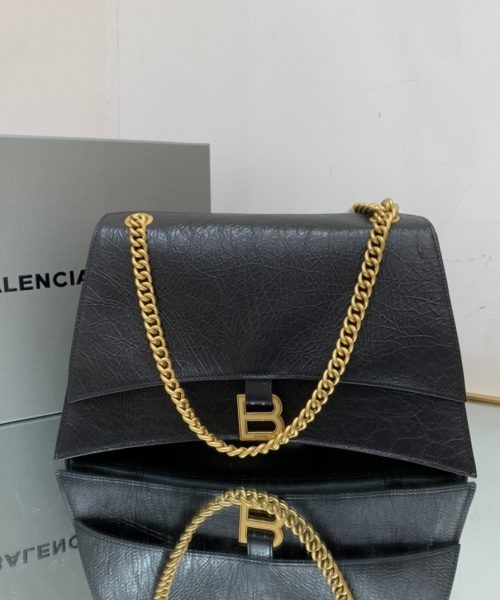 Crush Medium Chain Bag In Black For Women 12in/ 31cm