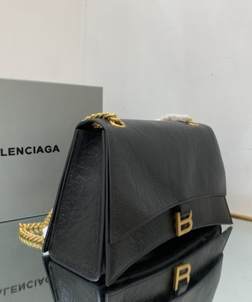 Crush Medium Chain Bag In Black For Women 12in/ 31cm