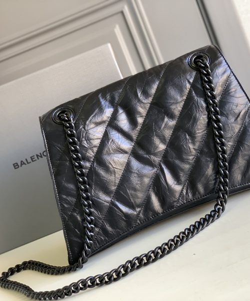 Crush Medium Chain Bag Quilted In Black For Women 12.2in/31cm 716393210IY1000