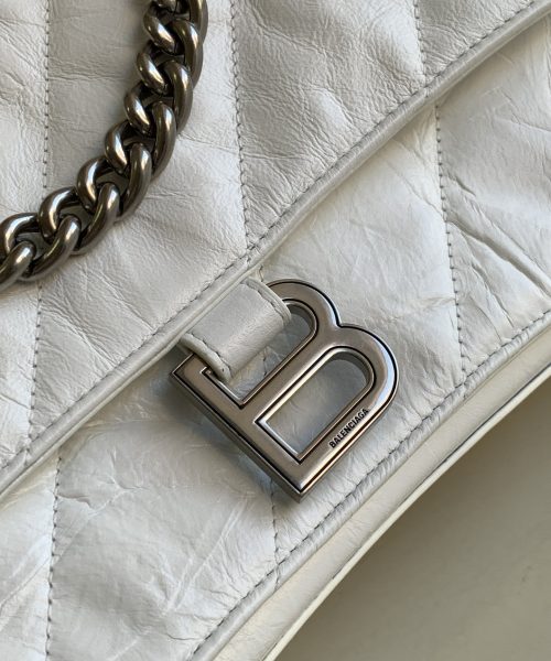 Crush Medium Chain Bag Quilted In Optic White For Women 12.2in/31cm 716393210J09001