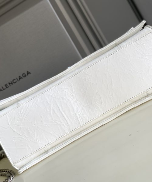 Crush Medium Chain Bag Quilted In Optic White For Women 12.2in/31cm 716393210J09001