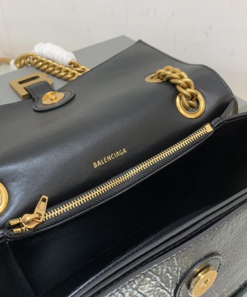 Crush Small Chain Bag In Black For Women 9.8in/ 25cm 716351210IT1000