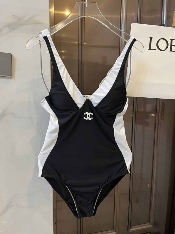 Cut-Out One Piece Swimsuit Black And White For Women