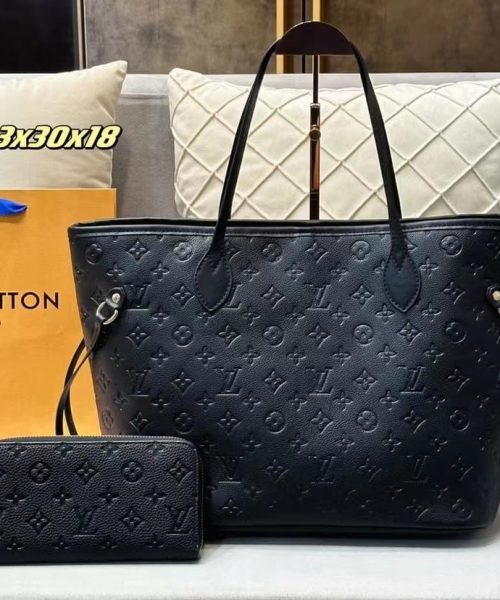 replica-louis-vuitton-set