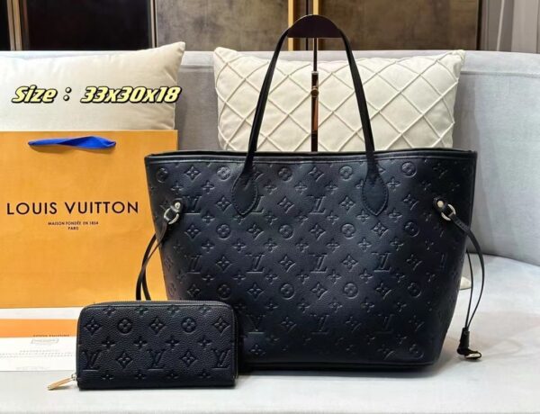 replica-louis-vuitton-set