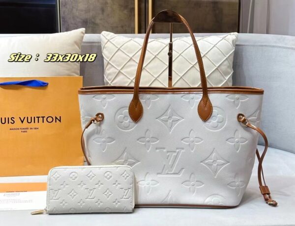 replica-louis-vuitton-set