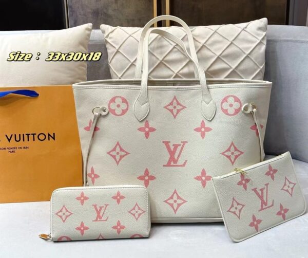 replica-louis-vuitton-set
