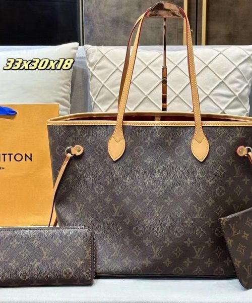 replica-louis-vuitton-set