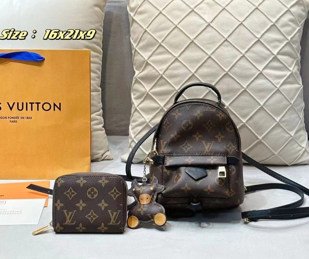 DBS-LC382 - Palm Springs Handbag Deal