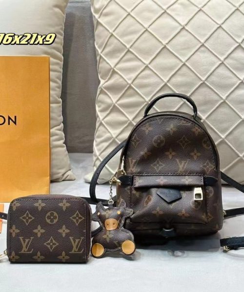 DBS-LC382 - Palm Springs Handbag Deal