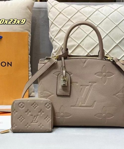 DBS-LC425 - Petit Palais Handbag Deal