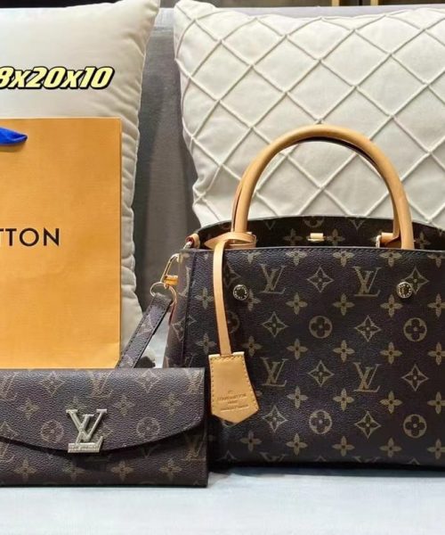 DBS-LC449 - Montaigne BB Handbag Deal