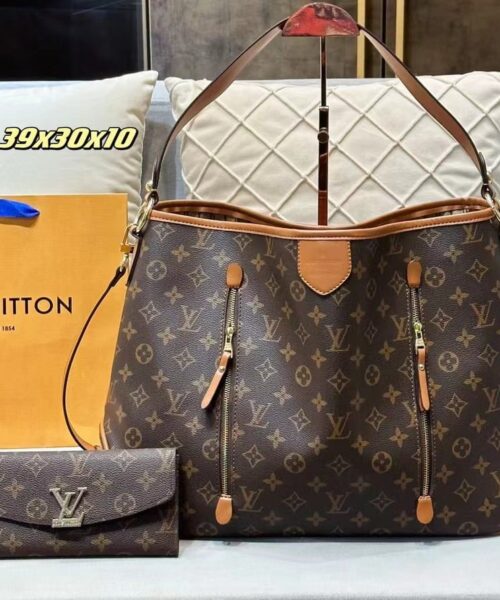 replica-louis-vuitton-set