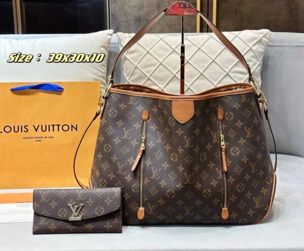 replica-louis-vuitton-set