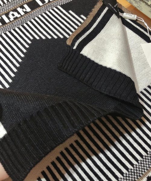 Dior Dioralps Reversible White/Black Wool and Cashmere Scarf 200cm/79in 