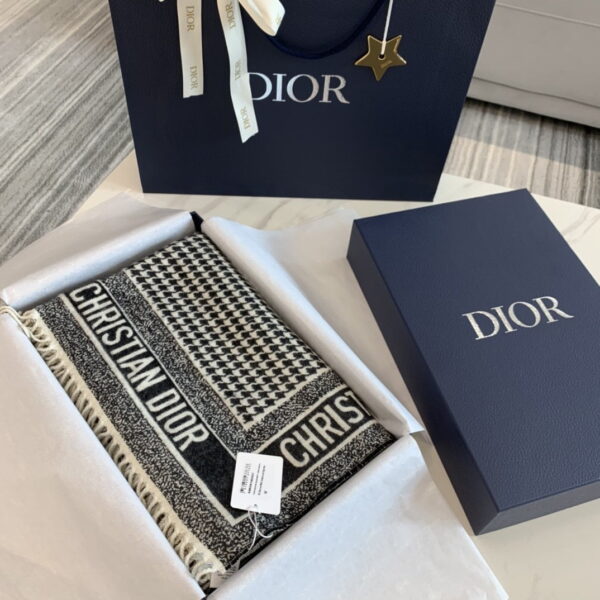 Dior Oblique Blanket Scarf Grey 55in/140cm 