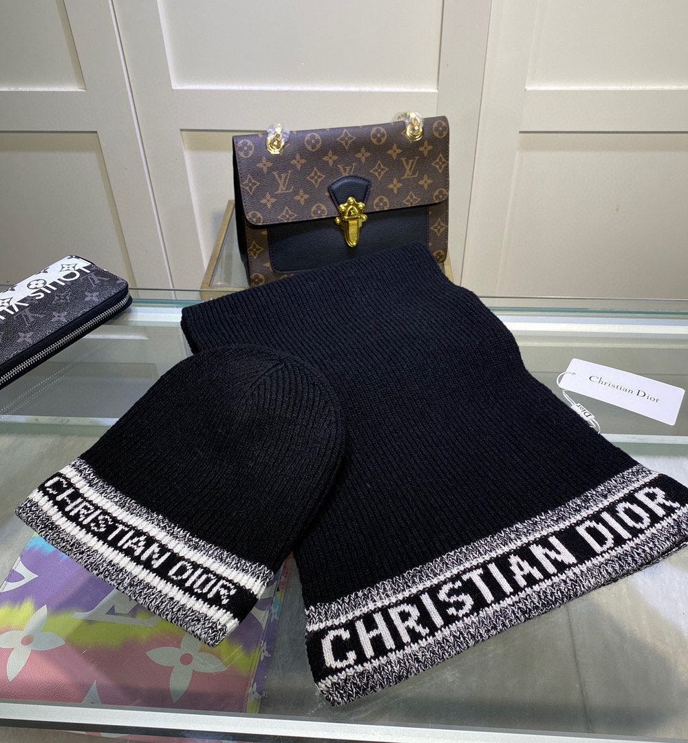 Dior Pompom Beanie & Scarf Set In Black 
