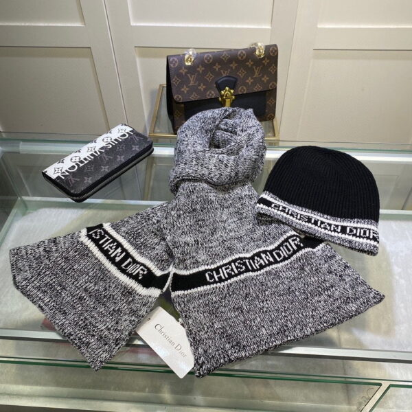 Dior Pompom Beanie & Scarf Set In Grey