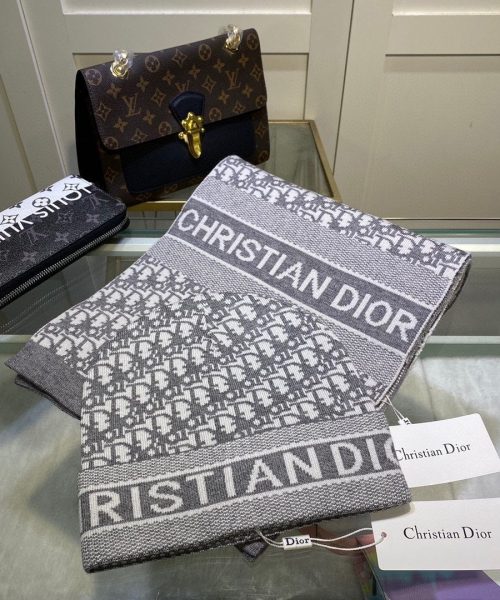 Dior Pompom Beanie & Scarf Set In Grey 