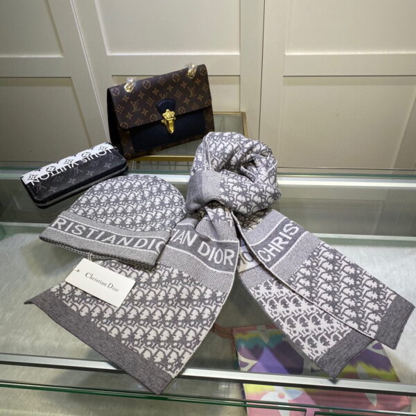Dior Pompom Beanie & Scarf Set In Grey