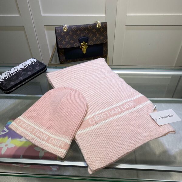 Dior Pompom Beanie & Scarf Set In Pink