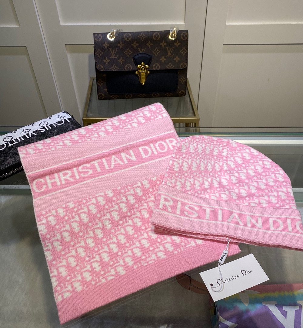 Dior Pompom Beanie & Scarf Set In Pink 