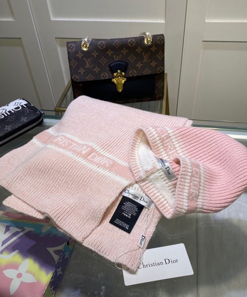 Dior Pompom Beanie & Scarf Set In Pink 