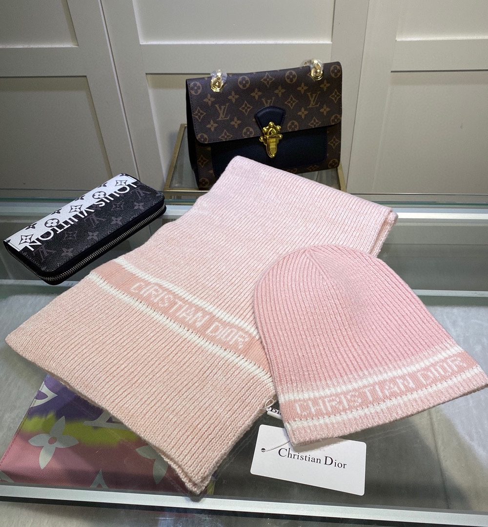 Dior Pompom Beanie & Scarf Set In Pink 