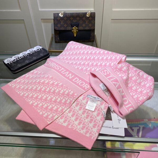 Dior Pompom Beanie & Scarf Set In Pink