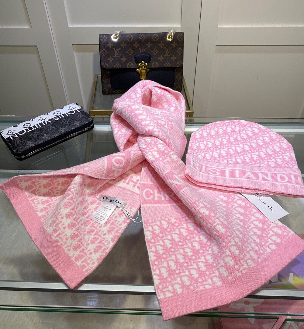 Dior Pompom Beanie & Scarf Set In Pink
