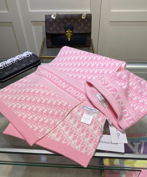 Dior Pompom Beanie & Scarf Set In Pink 