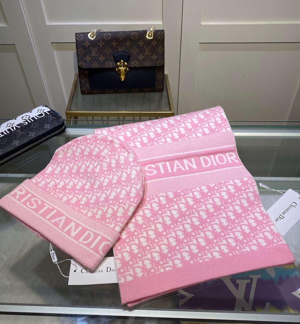 Dior Pompom Beanie & Scarf Set In Pink 