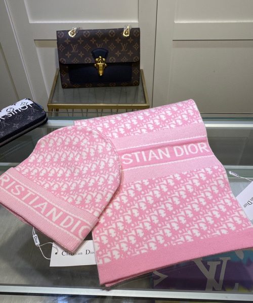 Dior Pompom Beanie & Scarf Set In Pink 