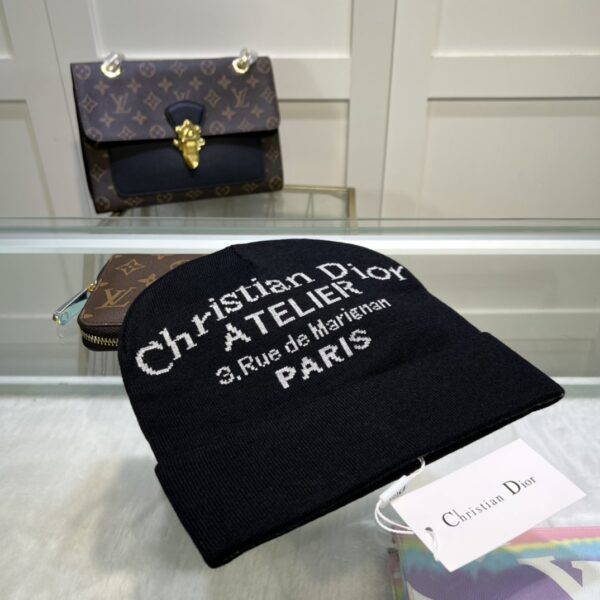 Dior Pompom Beanie In Black