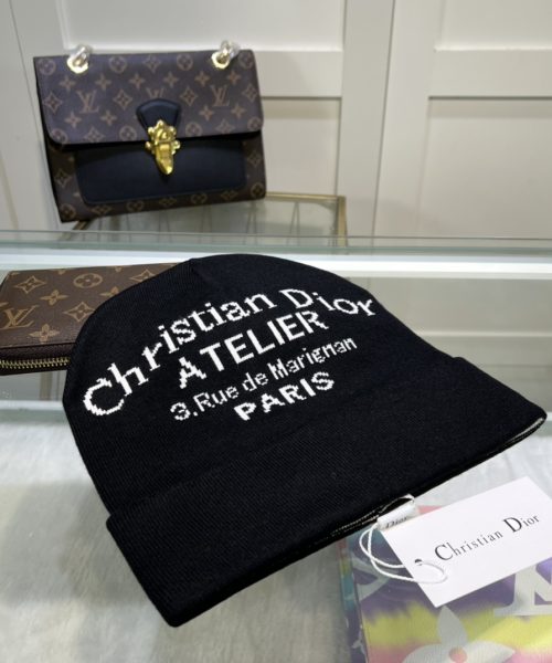Dior Pompom Beanie In Black