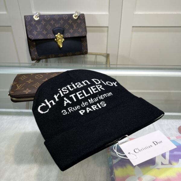 Dior Pompom Beanie In Black