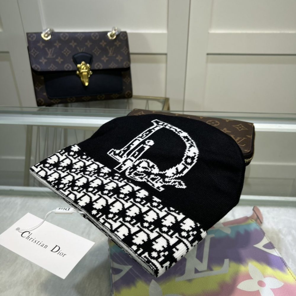 Dior Pompom Beanie In Black - Image 3