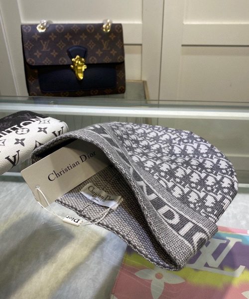 Dior Pompom Beanie In Grey