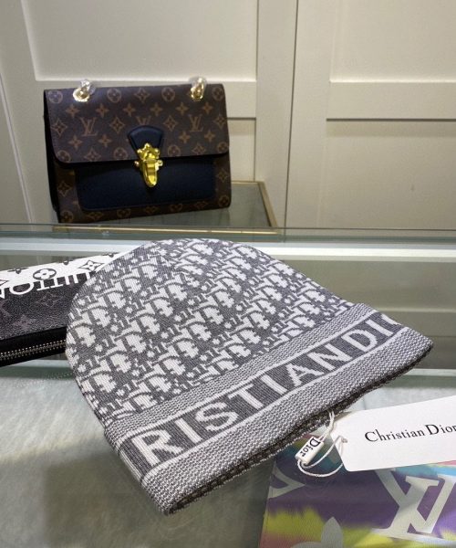 Dior Pompom Beanie In Grey