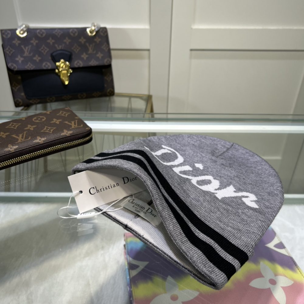 Dior Pompom Beanie In Grey - Image 4