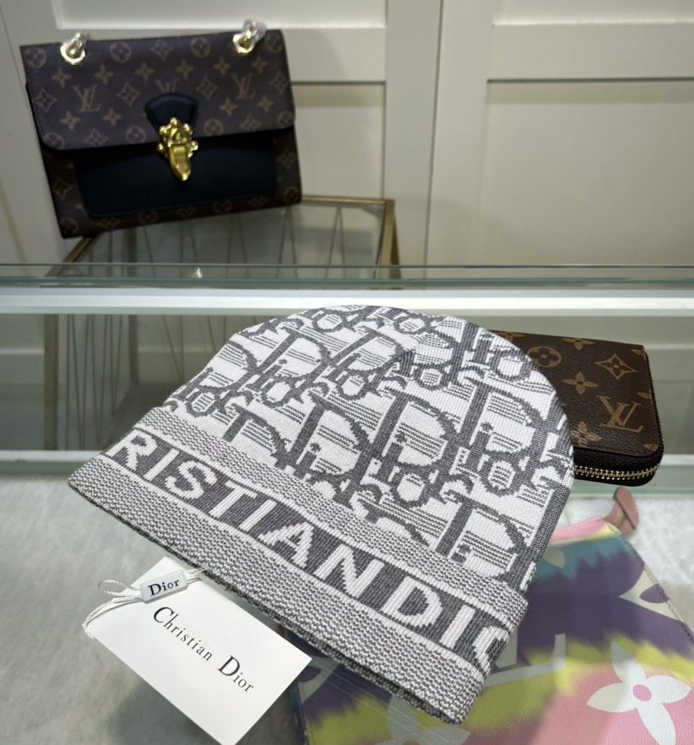 Dior Pompom Beanie In Grey